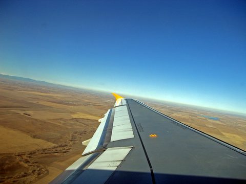 plane horizon