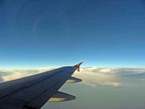 plane horizon