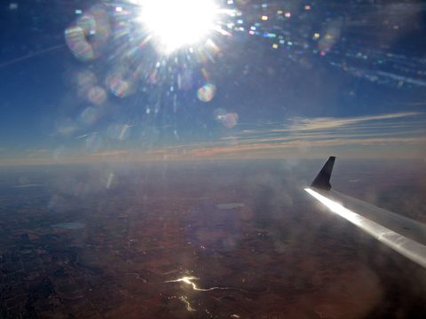 plane horizon