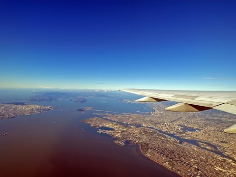 plane horizon