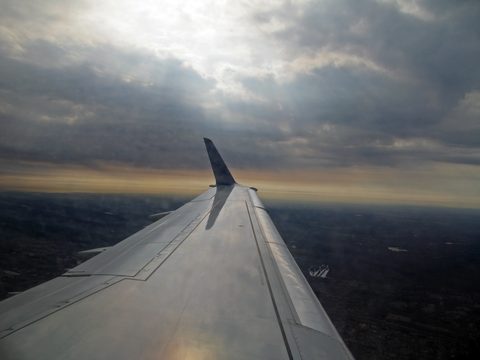 plane horizon