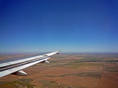 plane horizon